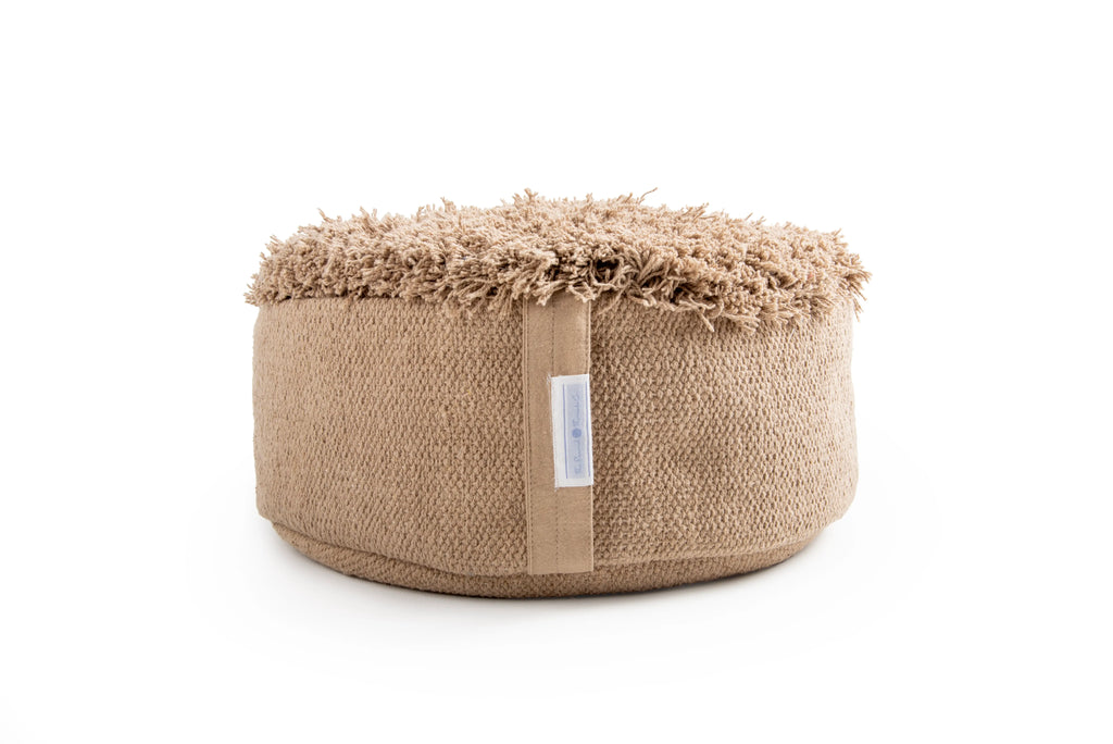 Myrobalan clay-brown meditation cushion with a shaggy woven top